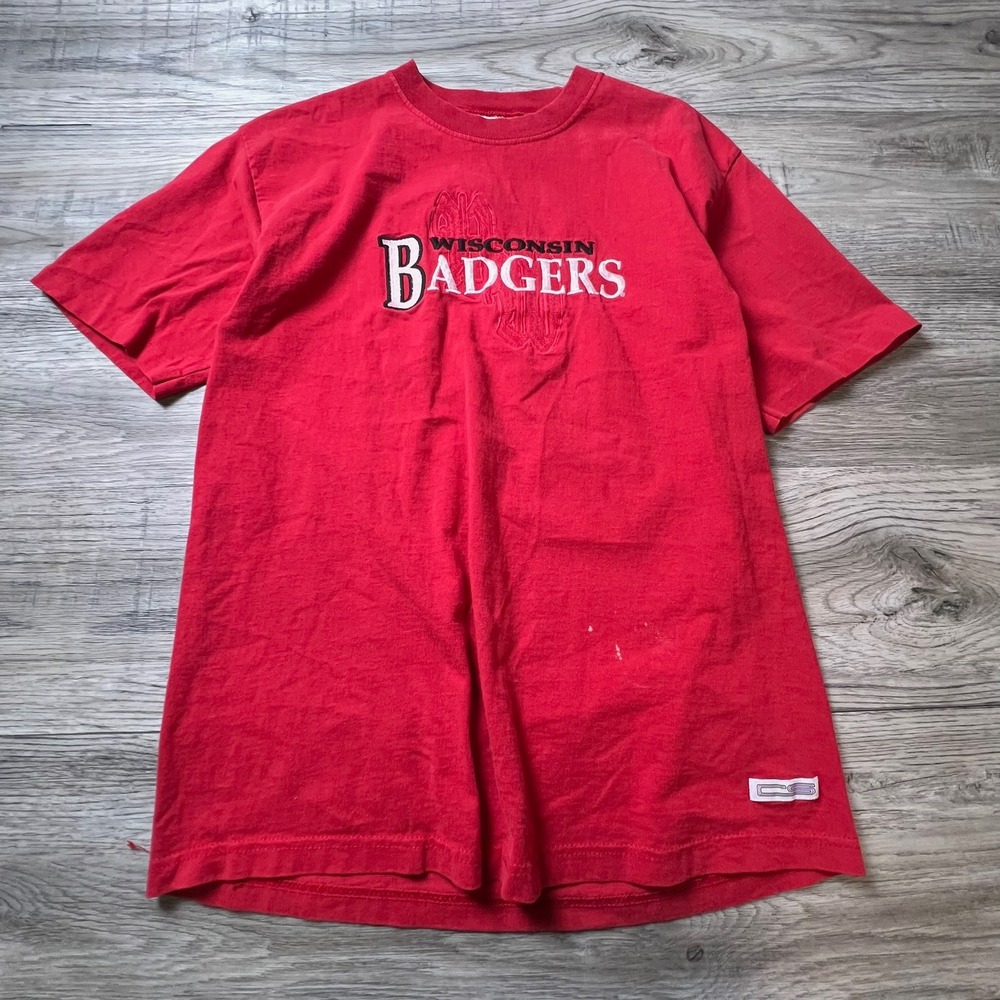 Crable Sportswear Wisconsin Badgers Mens Large Red Embroidered NCAA T-Shirt